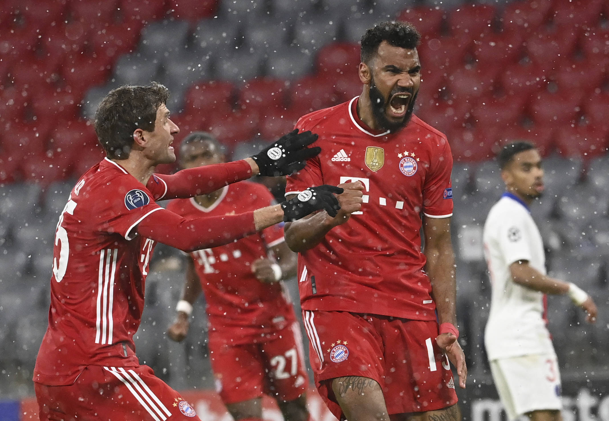 C罗为合作的AI网站宣传，视频中梅罗之争再次成为话题（C罗为合作AI平台拍宣传片，视频引发梅罗之争再度热议）