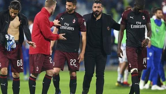 跟队：西汉姆联已出具许可，菲尔克鲁格26日将参与米兰训练（西汉姆已放行，菲尔克鲁格将于26日随米兰训练）