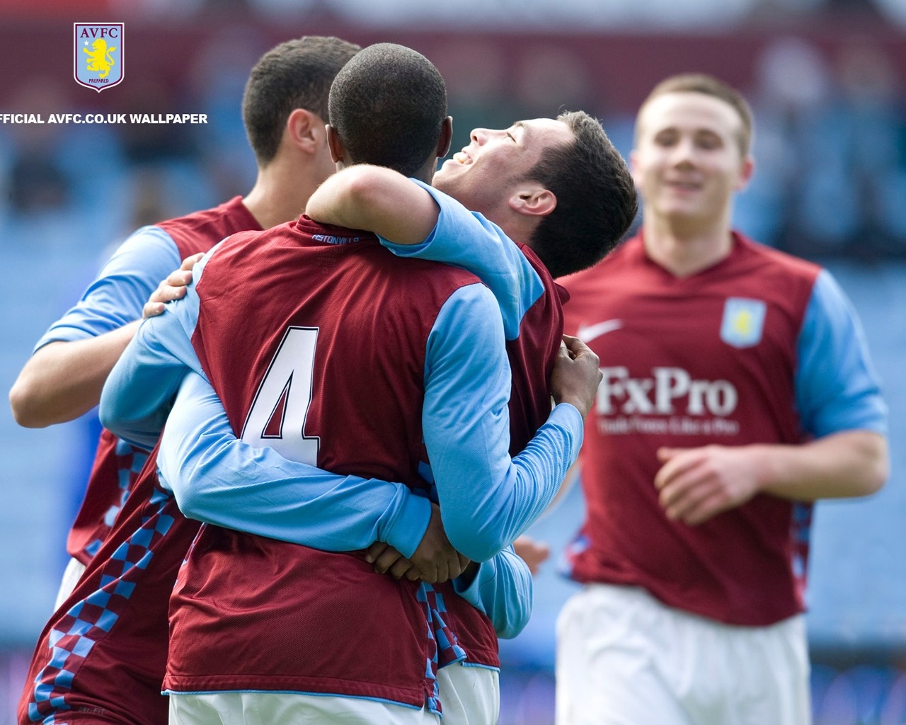 1-0，24岁热苏斯一剑封喉，率队掀翻狼队，拒绝英超2连败（1-0，24岁热苏斯绝杀制胜，率队击败狼队，避免英超两连败）