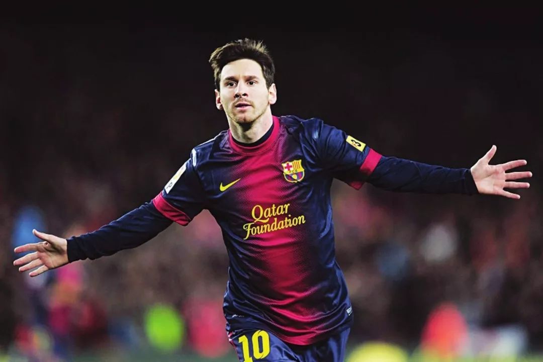 阿什拉夫荣膺2025年非洲足球先生，拉莫斯社媒发文祝贺（阿什拉夫当选2025年非洲足球先生，拉莫斯在社媒发文祝贺）