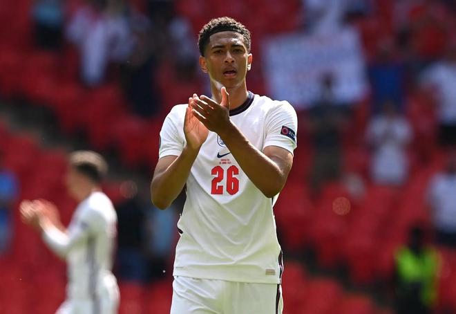 欧协联积分榜：斯特拉斯堡领跑，水晶宫距前8仅1分（欧协联最新积分：斯特拉斯堡居首，水晶宫距前八仅差1分）