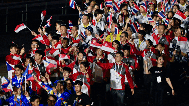 落下风，巴萨9次客场对阵比利时球队输5场（客场不利，巴萨对比利时球队9战5负）