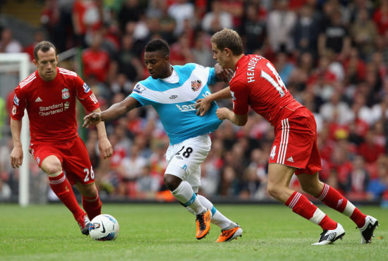 世体：巴萨查出约500起球迷倒卖对阵法兰克福门票的案件（世体：巴萨查处约500起球迷倒卖对法兰克福比赛门票案件）