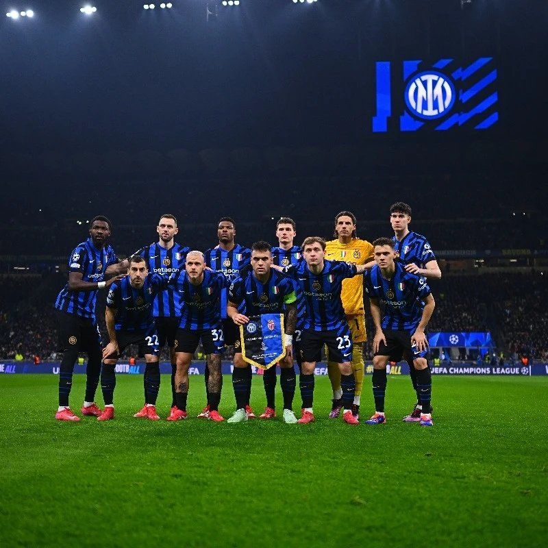 斯内德：姆巴佩会赢得2026年金球奖；没有人效力皇马时想离开（斯内德：看好姆巴佩2026夺金球；在皇马时无人想离开）