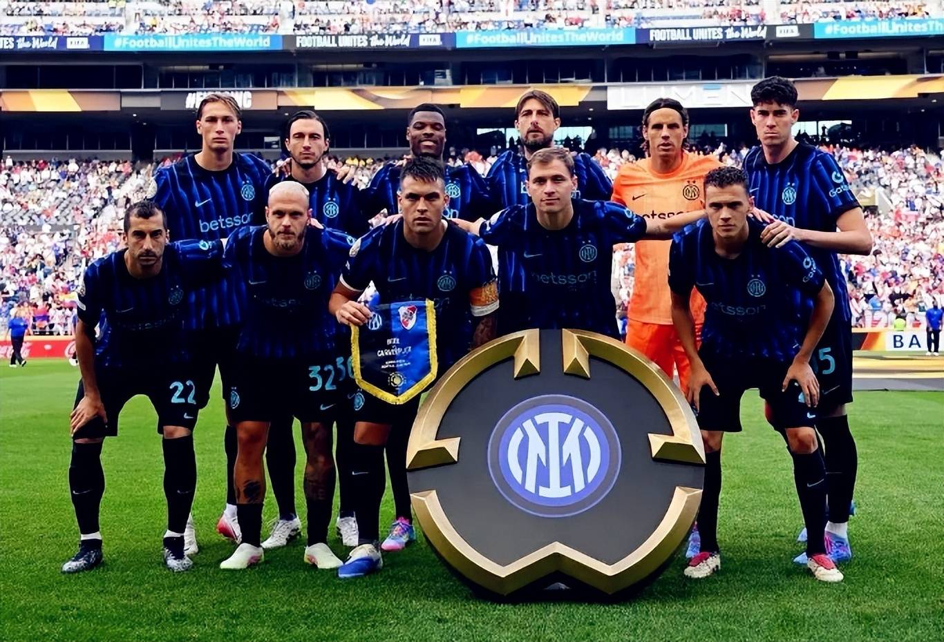 王上源：当年去欧洲试训太煎熬，大概一年时间活在未知世界里（王上源：当年赴欧试训艰难至极，近一年都在不确定中度过）