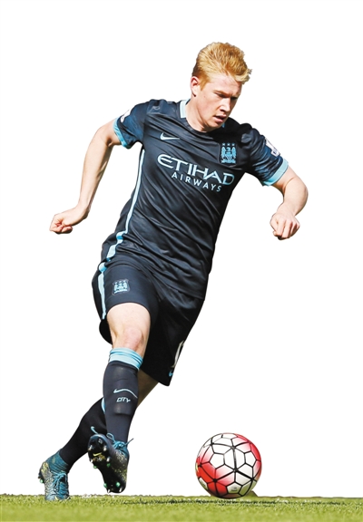 意甲三分制时代，斯帕莱蒂是第二位率队参加过三大德比的主帅（自意甲实行三分制以来，斯帕莱蒂成为第二位带队出战三大德比的主教练）