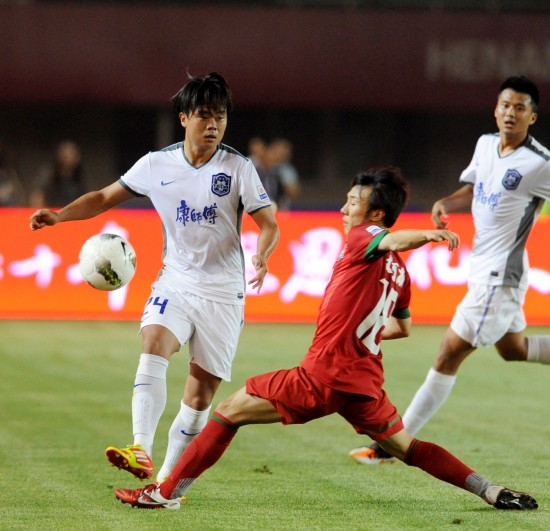 NBA球队战术解析：雄鹿防守策略调整,（NBA战术深度解读：雄鹿防守体系的调整）