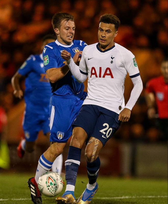 达兰-门德斯告别武汉三镇：感谢武汉，这段经历永远珍藏于心（达兰-门德斯向武汉三镇告别：感谢武汉，这段时光将永铭心间）