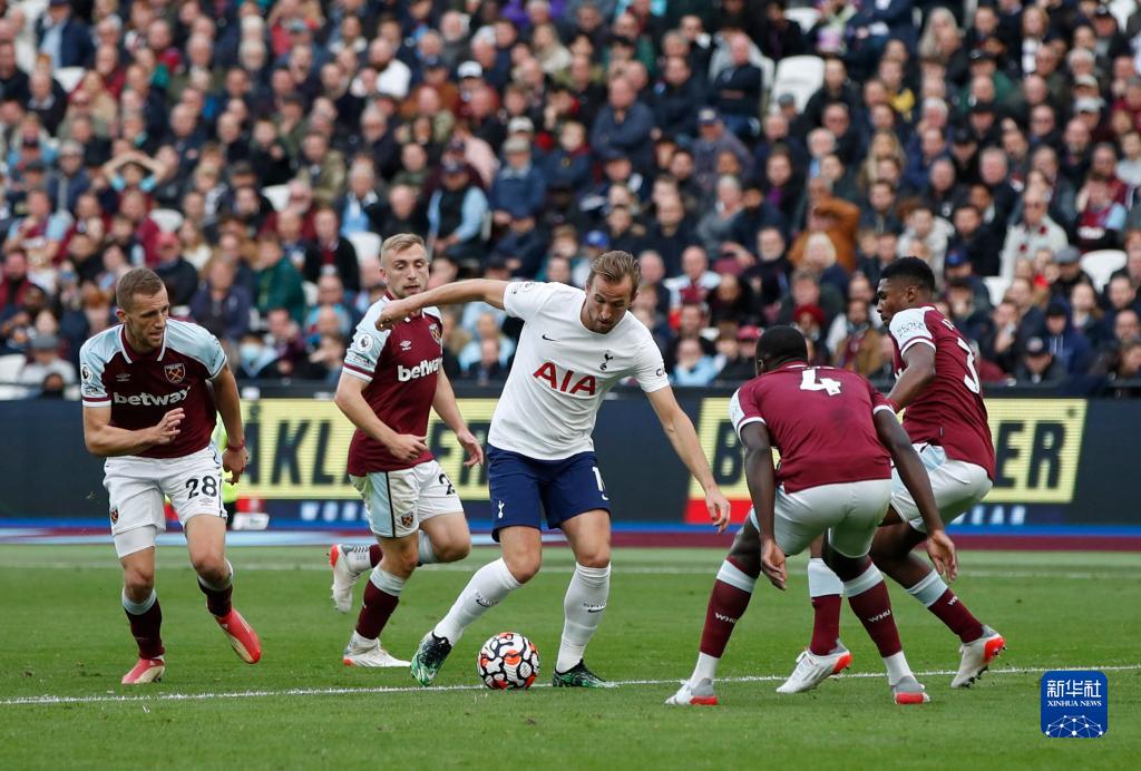 楚阿梅尼：我更喜欢踢6号位；阿隆索经常就后腰位置指导我（楚阿梅尼：我偏爱踢6号位，阿隆索常就后腰角色指点我）