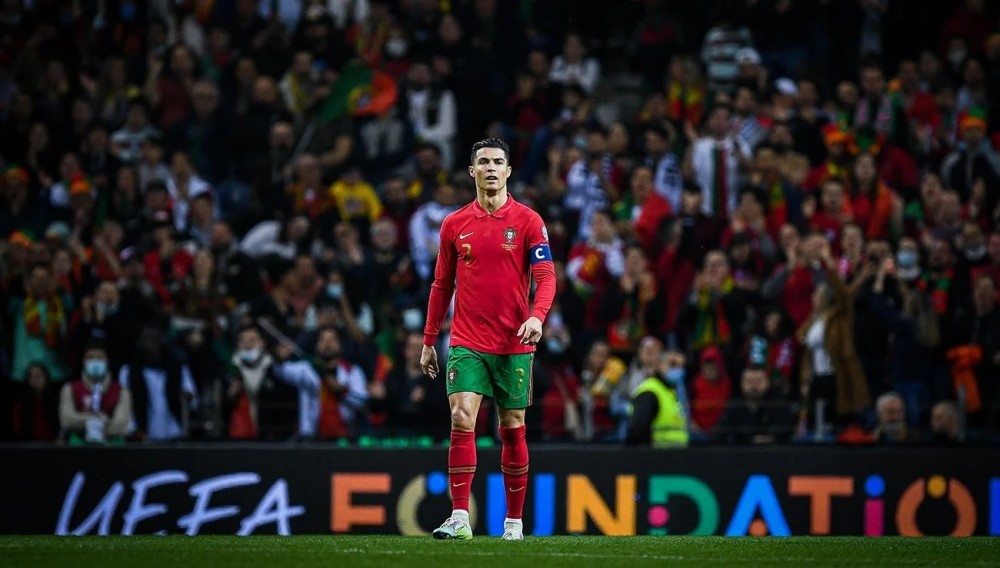 杨瀚森8+4+3 开拓者不敌雷霆；湖人险胜爵士（杨瀚森8分4板3助，雷霆擒开拓者；湖人惊险击退爵士）