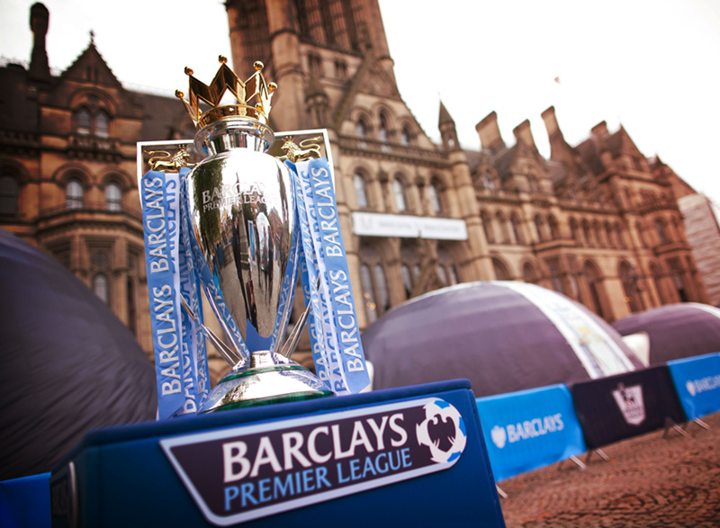 TA评选明年世界杯百大球星：梅西仅第八！C罗高居第25！（TA公布下届世界杯百大球员榜：梅西第8，C罗第25）