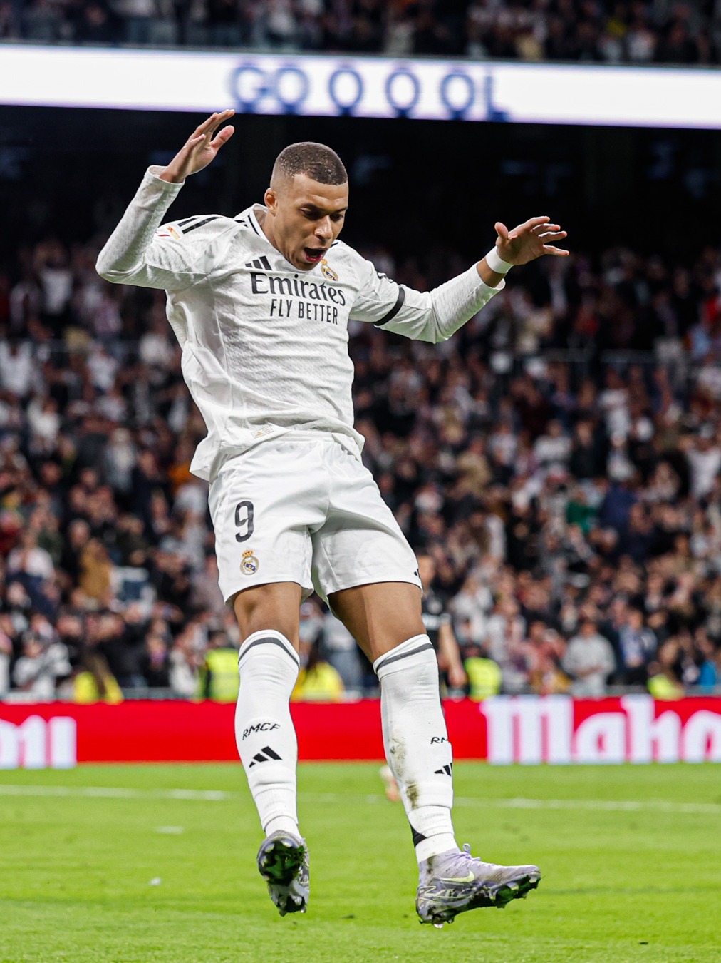 德转预热费尔明身价更新：最高上涨至9000万欧，最低7000万（德转预告：费尔明身价上调至7000万-9000万欧）